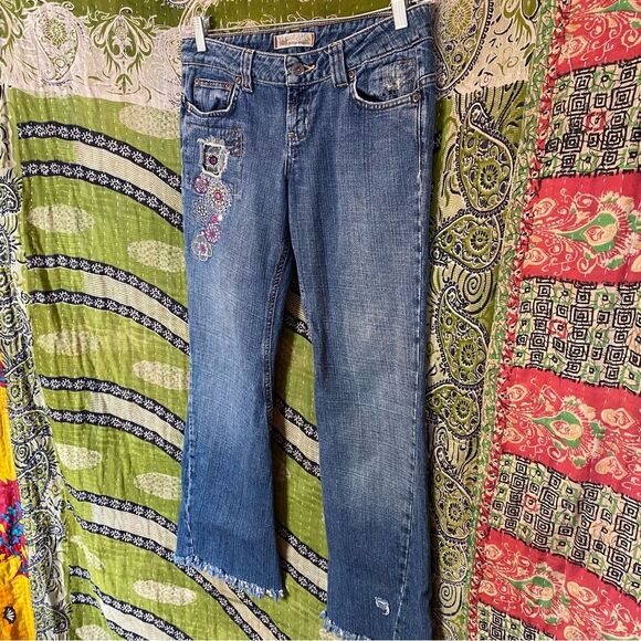 Y2K lei Sophia Embroidered Hipster Flared Jeans Size 7 - Picture 8 of 16